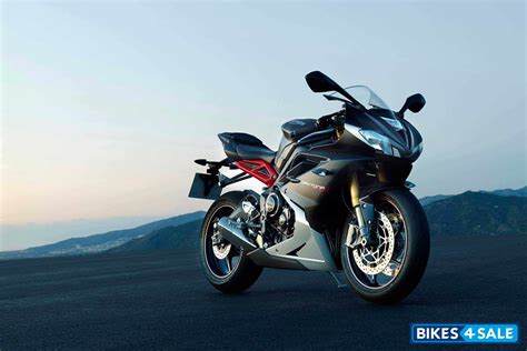 triumph daytona 675r price|triumph motorcycles 675r price.